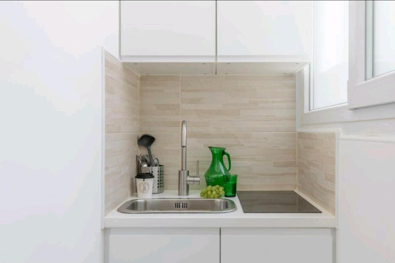 Spanish Modern Apartament Rome Extérieur photo